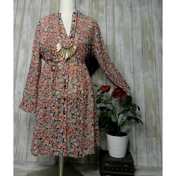 American Rag Dresses & Skirts - American Rag sheer floral button down dress small